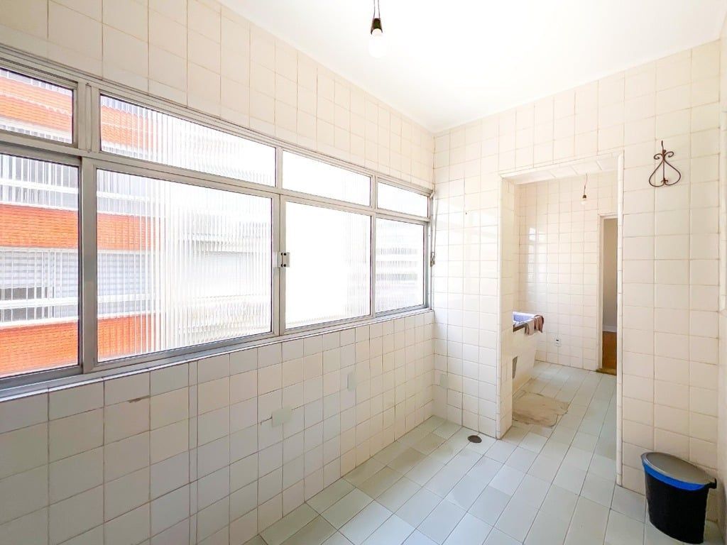 Apartamento à venda com 4 quartos, 226m² - Foto 6