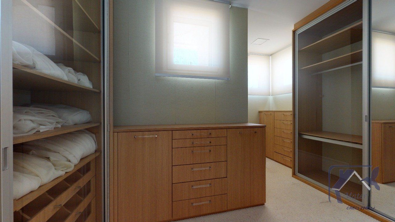 Casa à venda com 7 quartos, 1165m² - Foto 17