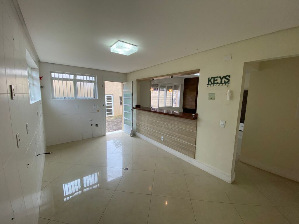 Casa à venda com 4 quartos, 265m² - Foto 5