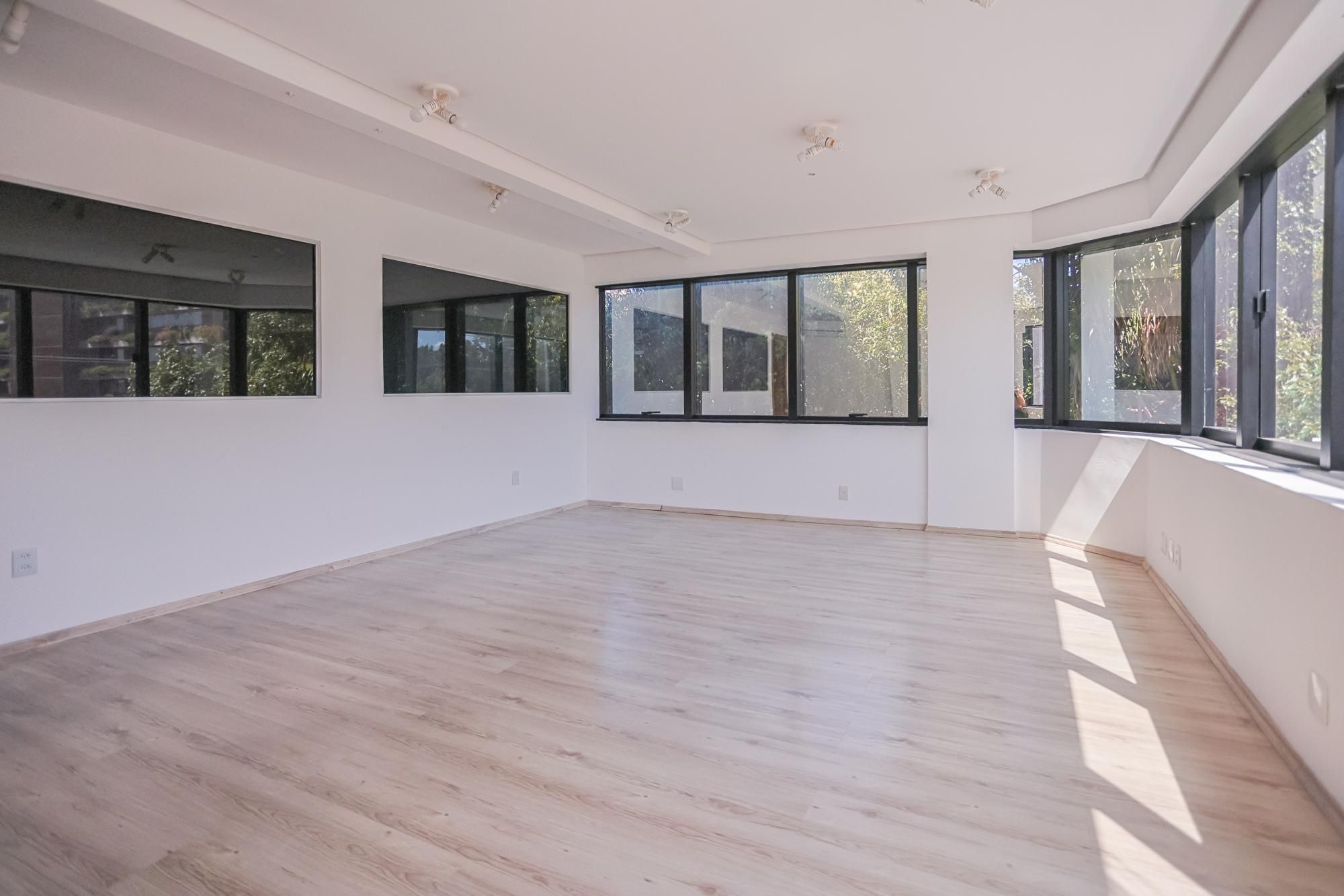 Sala Comercial no Austin Carlos Gomes, 3 salas, para alugar, 60 m², Petrópolis - Porto Alegre — foto 3