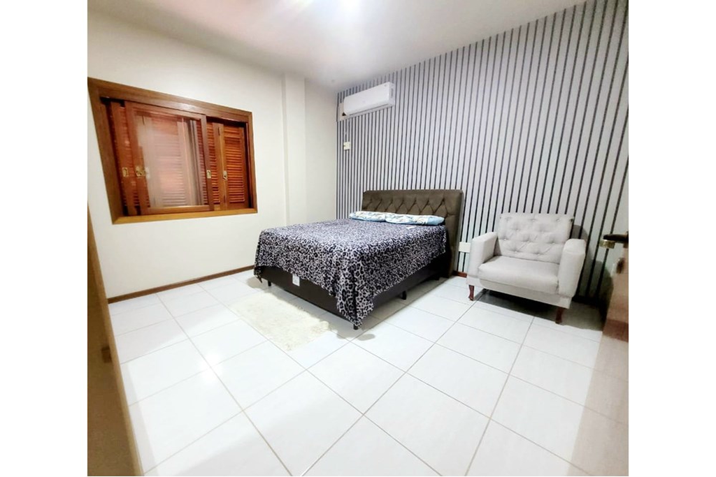 Apartamento à venda com 3 quartos, 86m² - Foto 2