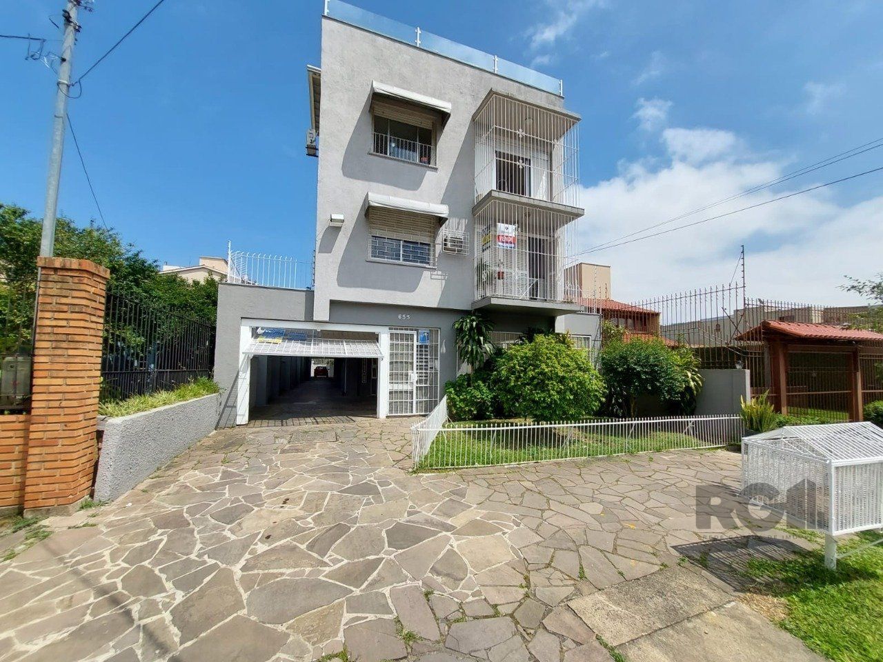 Apartamento à venda com 2 quartos, 72m² - Foto 1