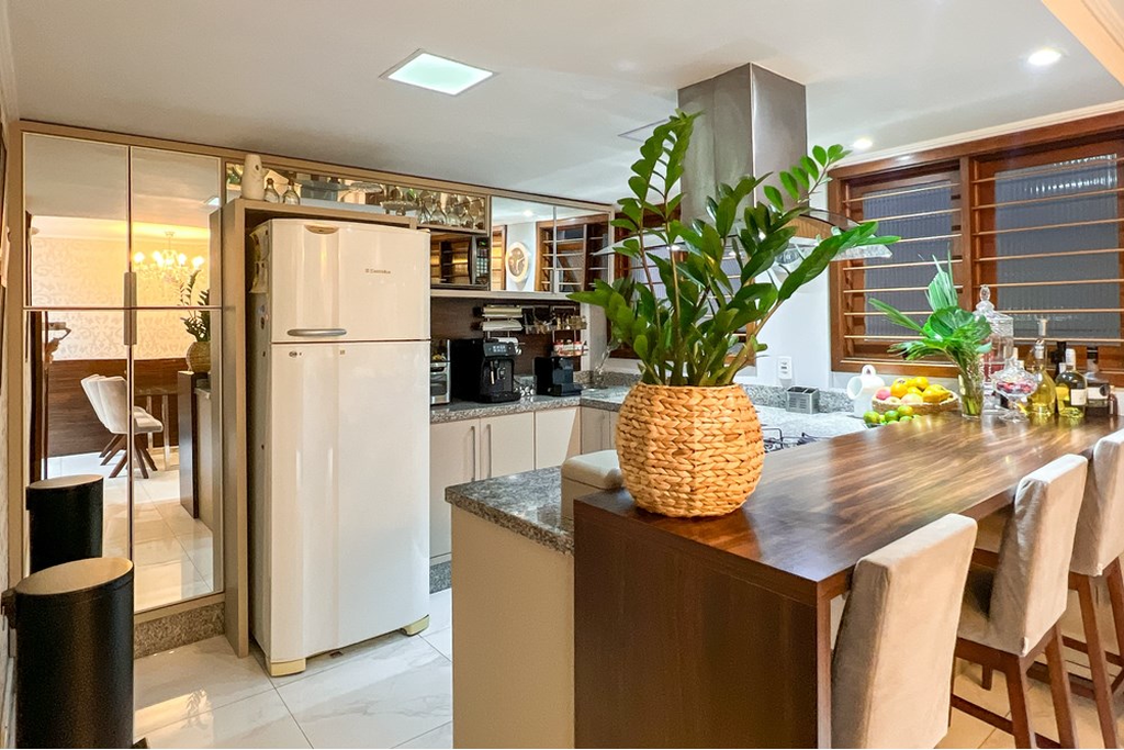 Casa à venda com 4 quartos, 246m² - Foto 79
