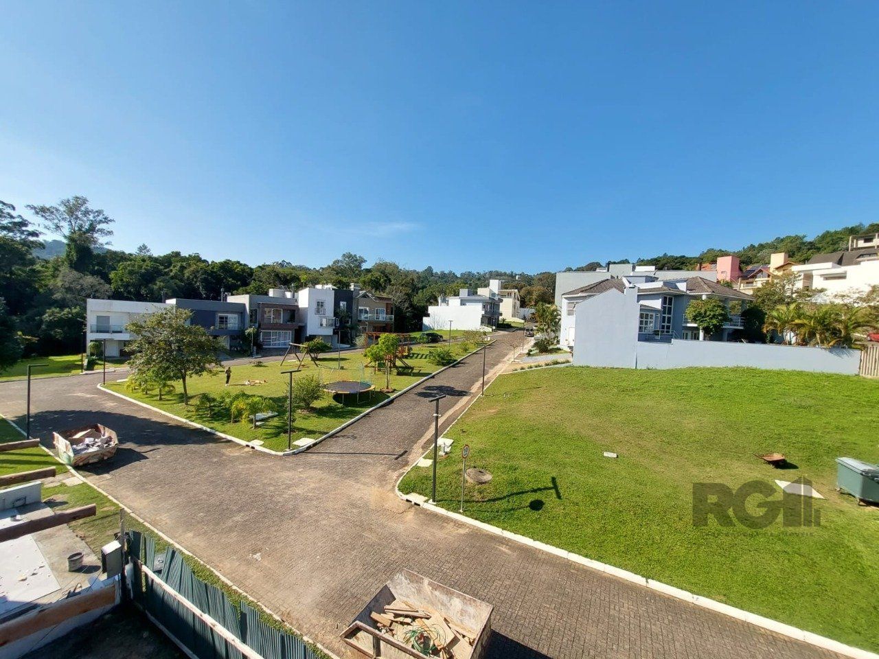 Casa de Condomínio à venda com 3 quartos, 296m² - Foto 47