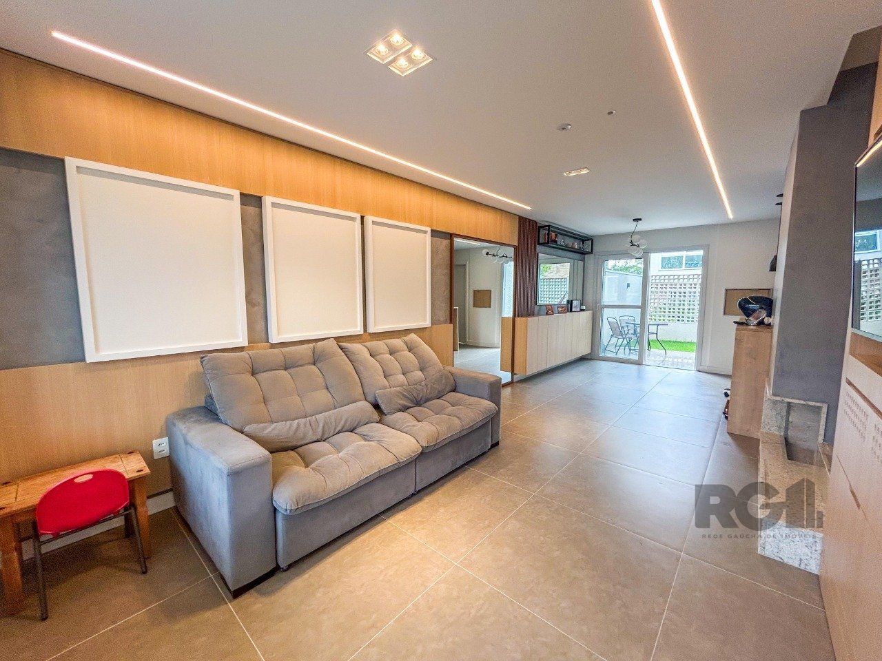 Casa de Condomínio à venda com 3 quartos, 120m² - Foto 2