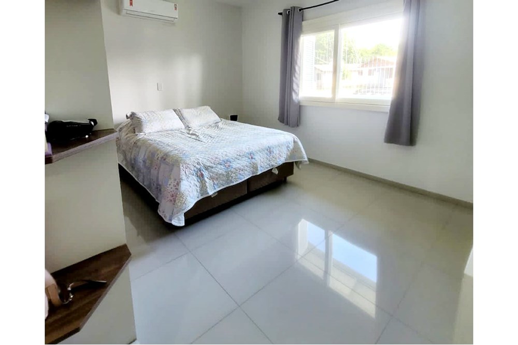 Casa à venda com 3 quartos, 131m² - Foto 13