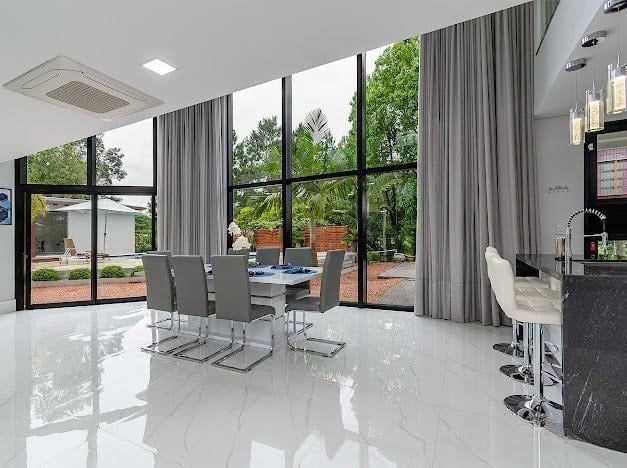 Casa de Condomínio à venda com 4 quartos, 270m² - Foto 24