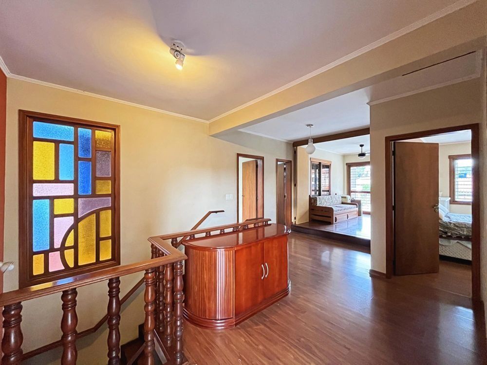 Casa à venda com 5 quartos, 385m² - Foto 1