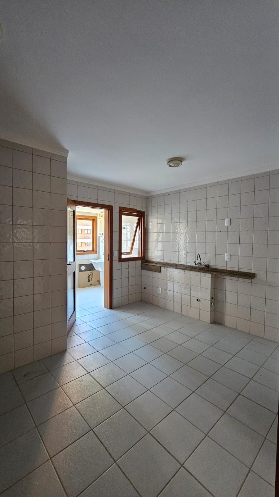 Apartamento à venda com 3 quartos, 130m² - Foto 12