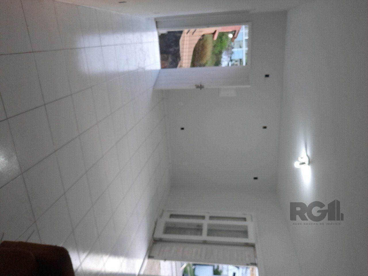 Casa à venda com 8 quartos, 200m² - Foto 9