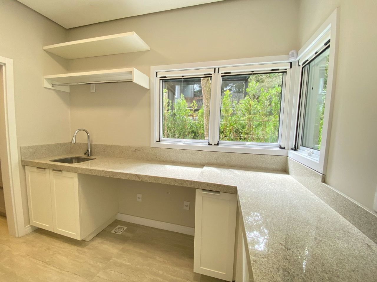 Casa de Condomínio à venda com 3 quartos, 321m² - Foto 7