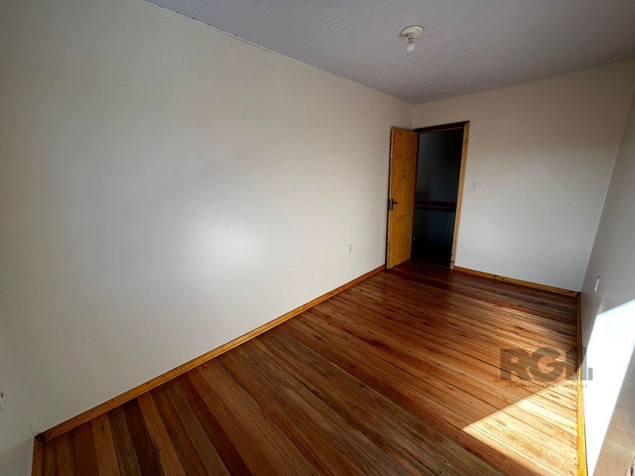 Casa à venda com 5 quartos, 135m² - Foto 18