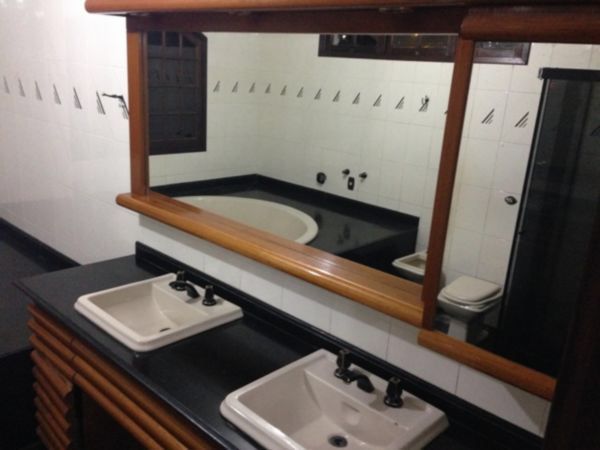 Casa à venda com 4 quartos, 560m² - Foto 25