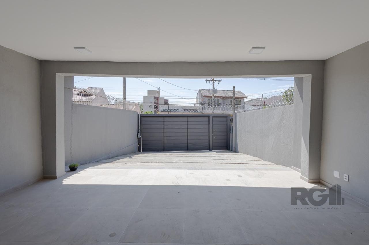 Casa à venda com 3 quartos, 228m² - Foto 7