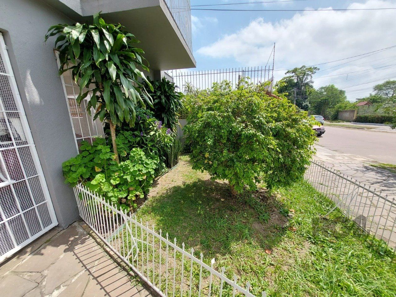 Apartamento à venda com 2 quartos, 72m² - Foto 3