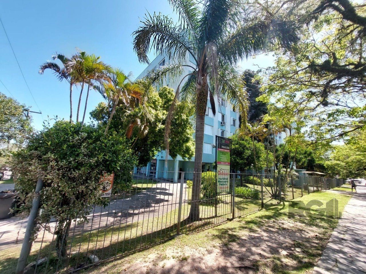 Apartamento à venda com 2 quartos, 65m² - Foto 28