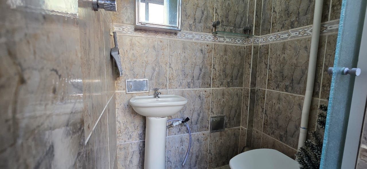 Apartamento à venda com 3 quartos, 128m² - Foto 2