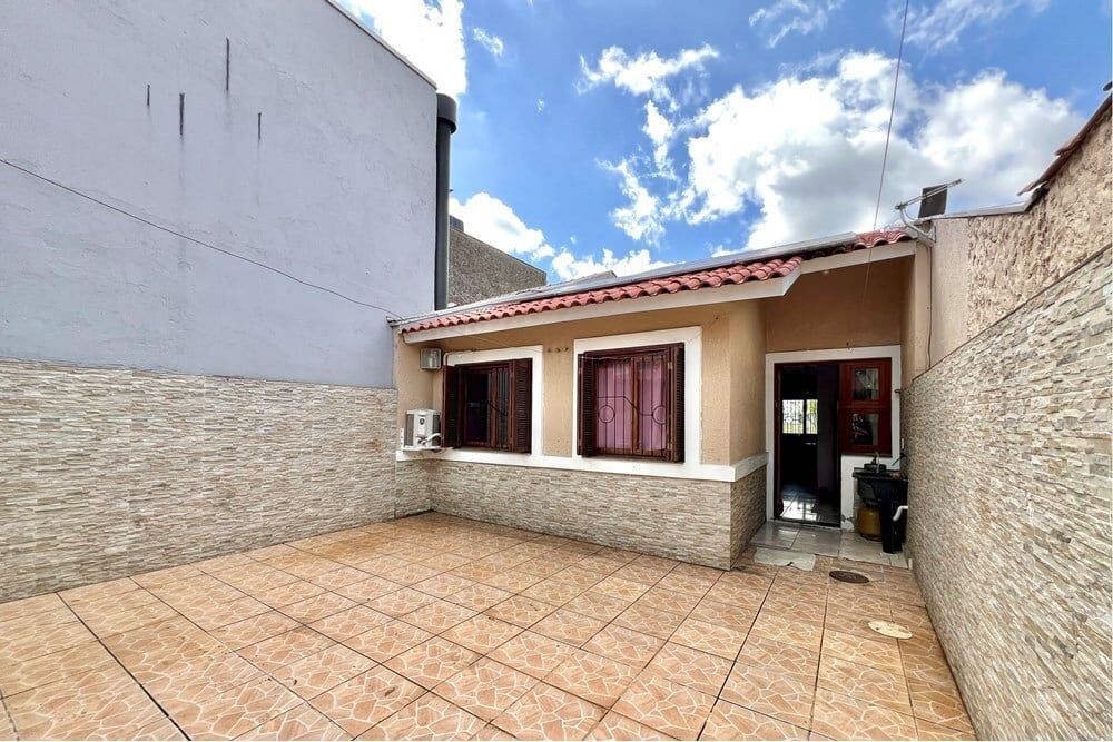 Casa à venda com 2 quartos, 56m² - Foto 7