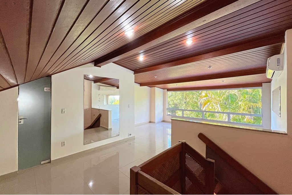 Casa de Condomínio à venda com 2 quartos, 210m² - Foto 9