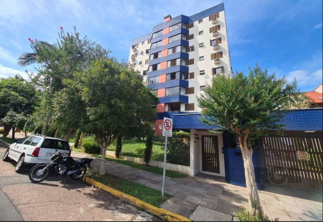 Apartamento à venda com 3 quartos, 141m² - Foto 2