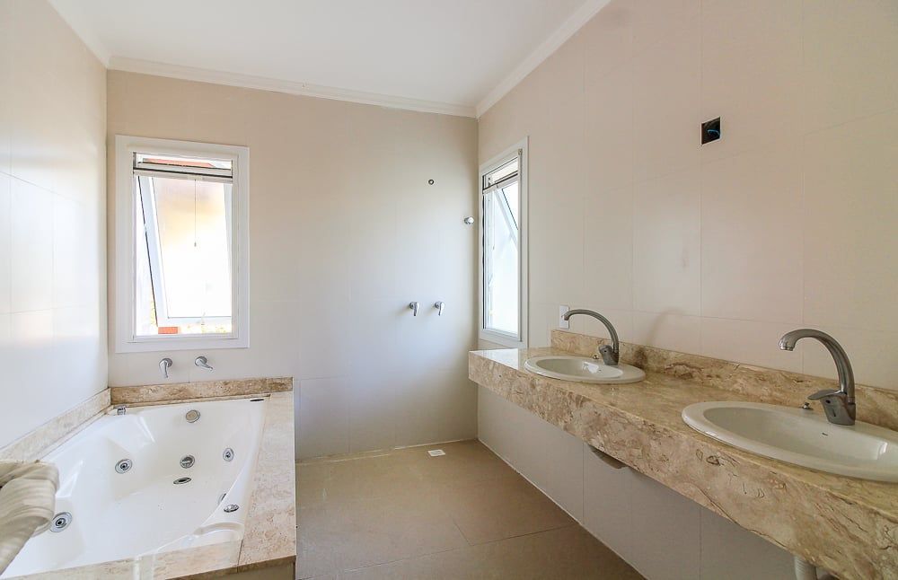 Casa de Condomínio à venda com 3 quartos, 241m² - Foto 29