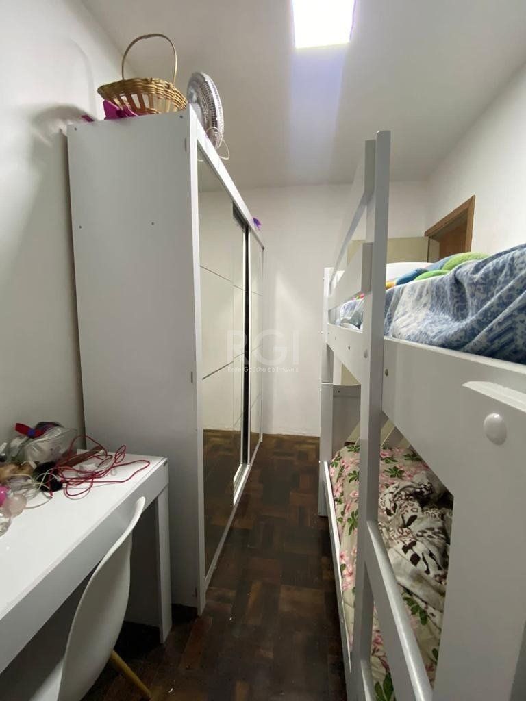 Casa à venda com 2 quartos, 67m² - Foto 4