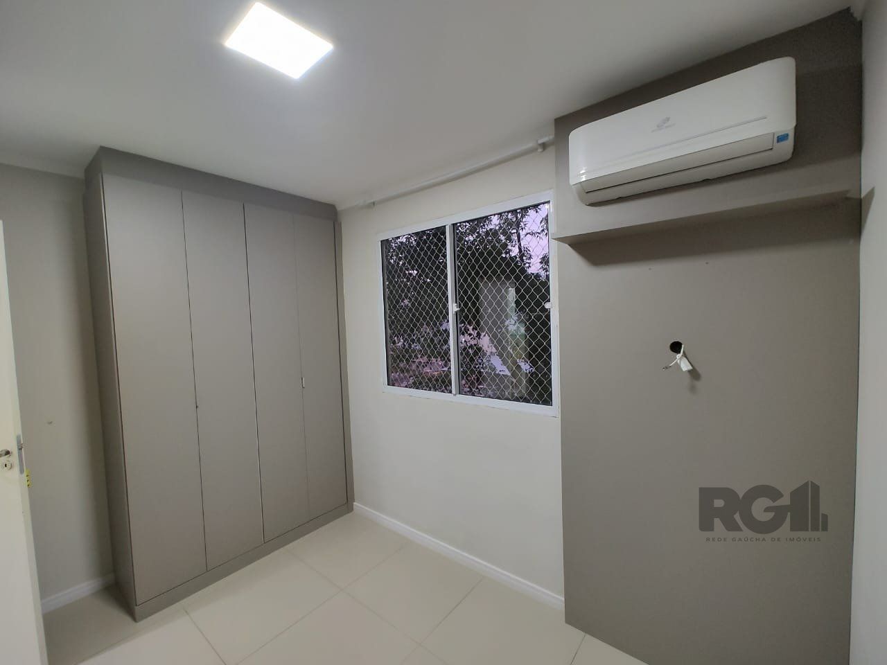 Apartamento à venda com 2 quartos, 41m² - Foto 4