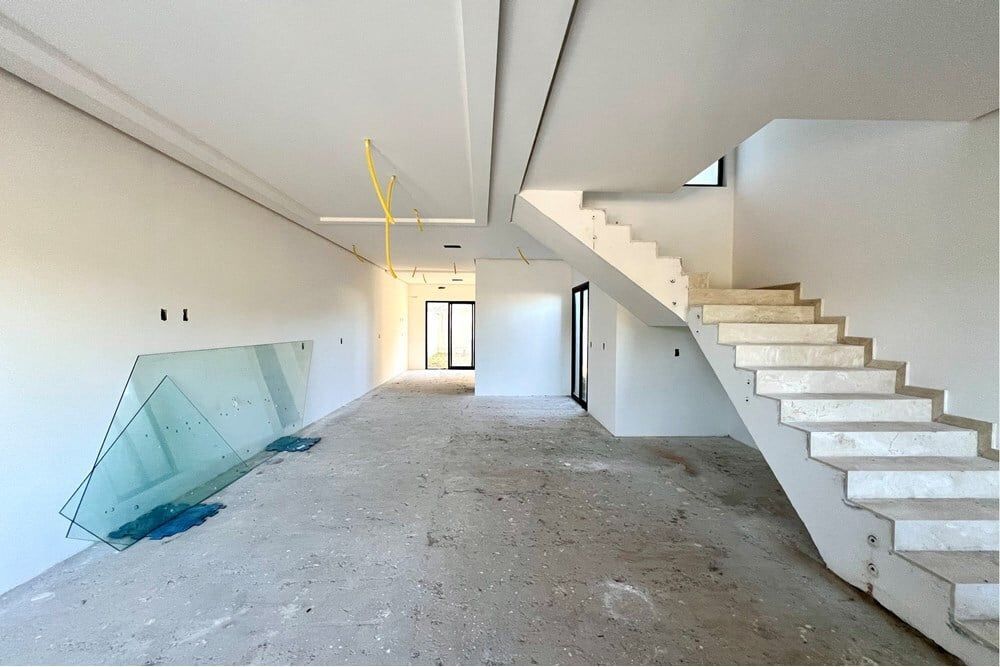 Casa à venda com 3 quartos, 155m² - Foto 1