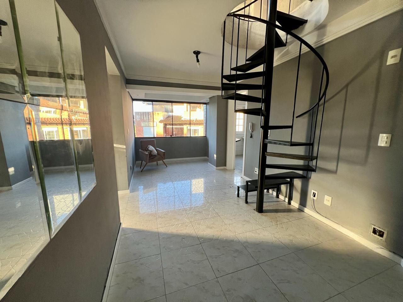 Cobertura à venda com 2 quartos, 111m² - Foto 1