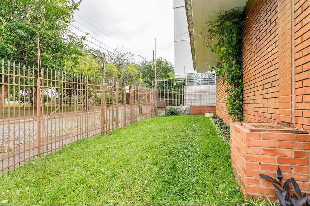Casa à venda com 3 quartos, 214m² - Foto 38