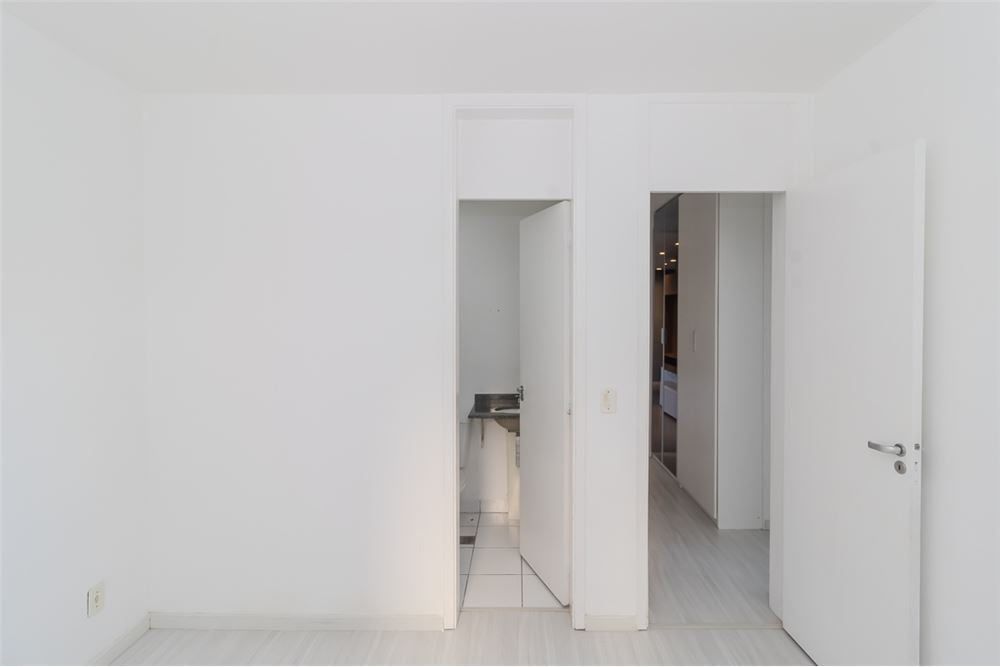 Apartamento à venda com 3 quartos, 70m² - Foto 31
