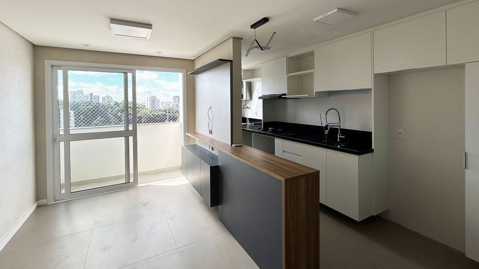 Apartamento à venda com 1 quarto, 58m² - Foto 1