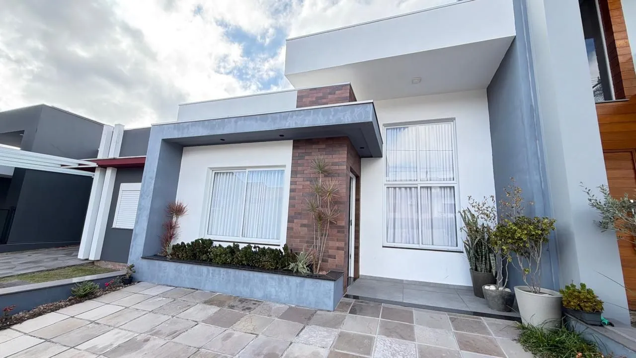 Casa de Condomínio com 97m², 2 dormitórios no bairro Hípica em Porto Alegre para Comprar