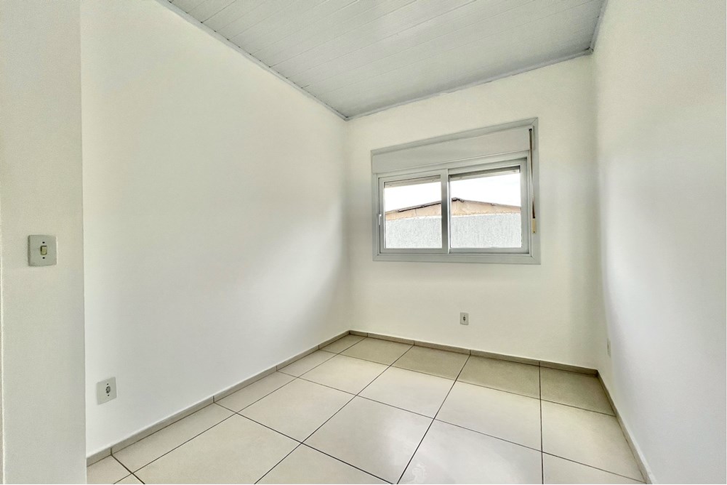 Casa à venda com 2 quartos, 54m² - Foto 8