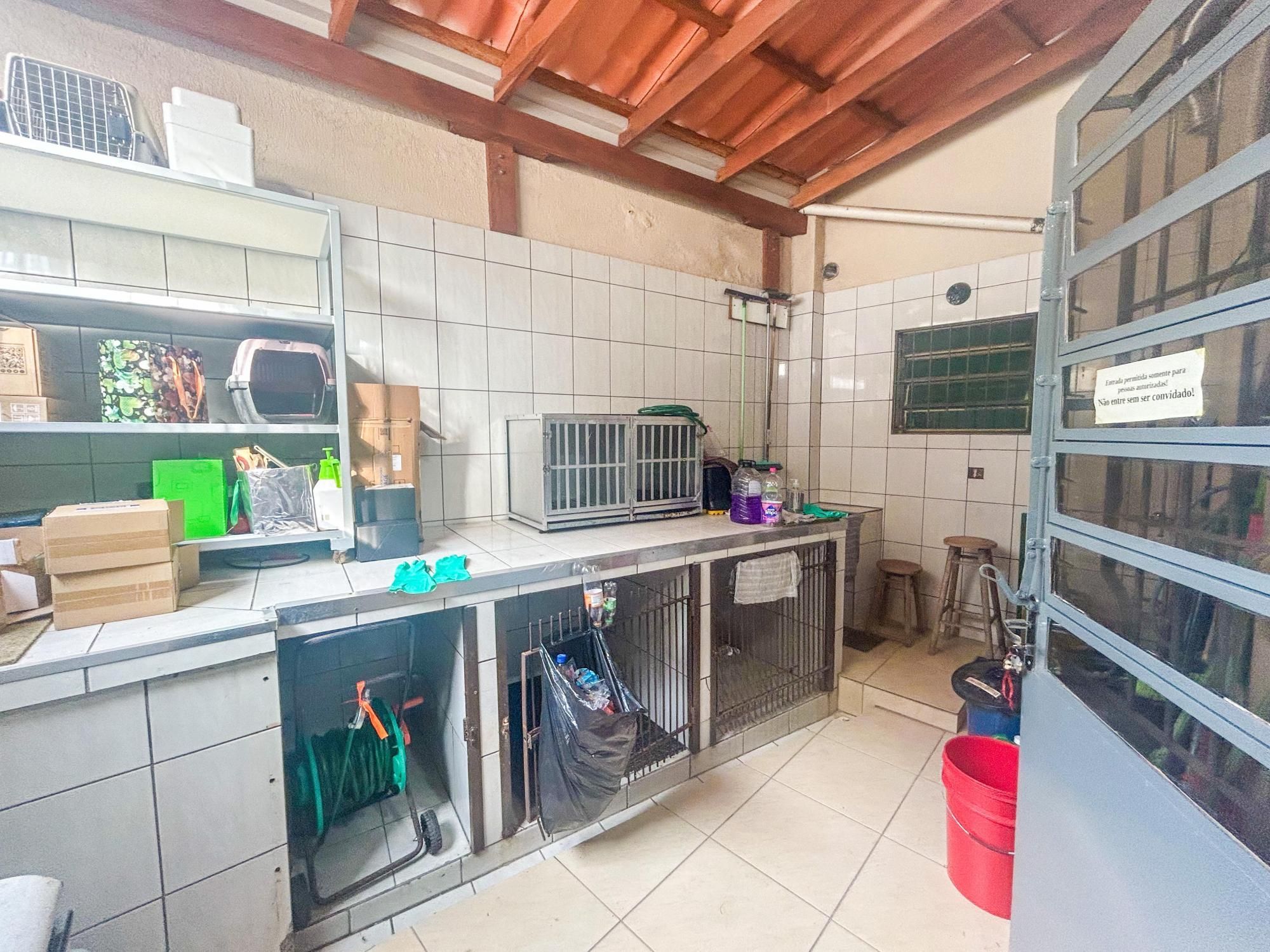 Prédio Inteiro à venda com 15 quartos, 475m² - Foto 54