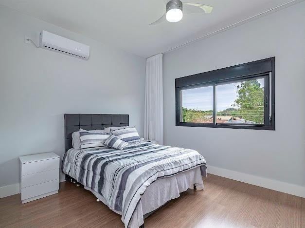 Casa de Condomínio à venda com 4 quartos, 270m² - Foto 11