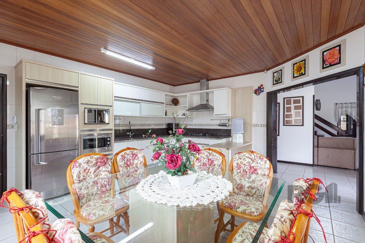 Casa à venda com 4 quartos, 335m² - Foto 19