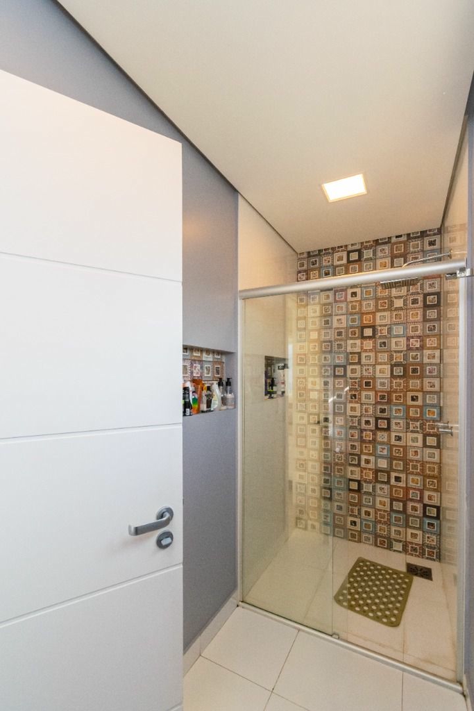 Casa de Condomínio à venda com 4 quartos, 334m² - Foto 44