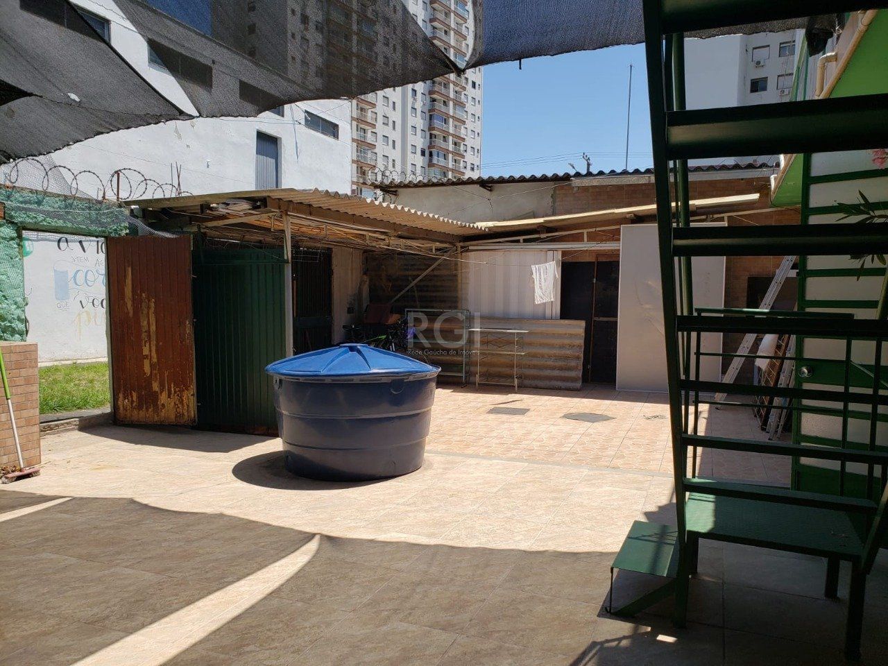 Casa à venda com 3 quartos, 200m² - Foto 14