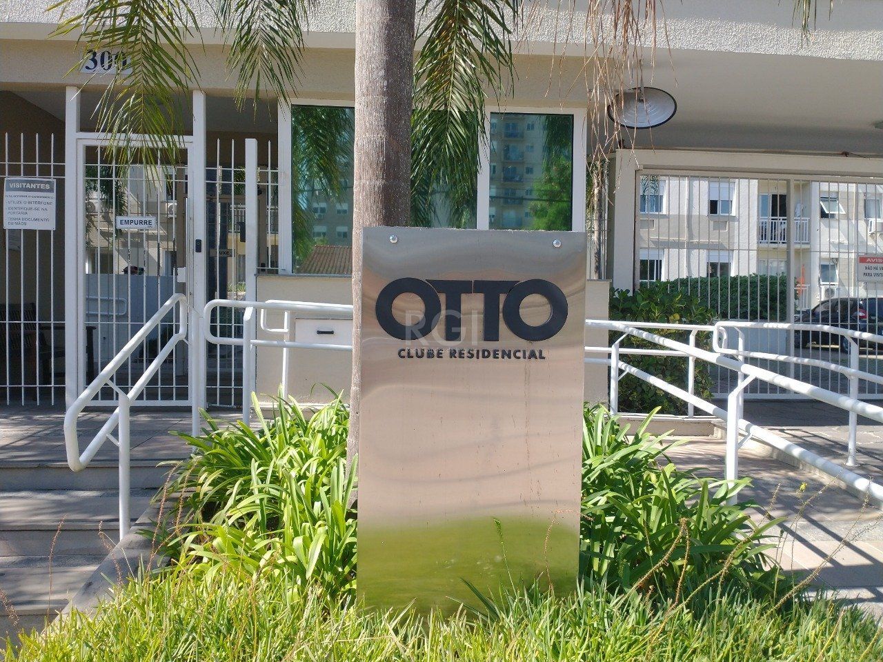 Apartamento à venda com 2 quartos, 56m² - Foto 1