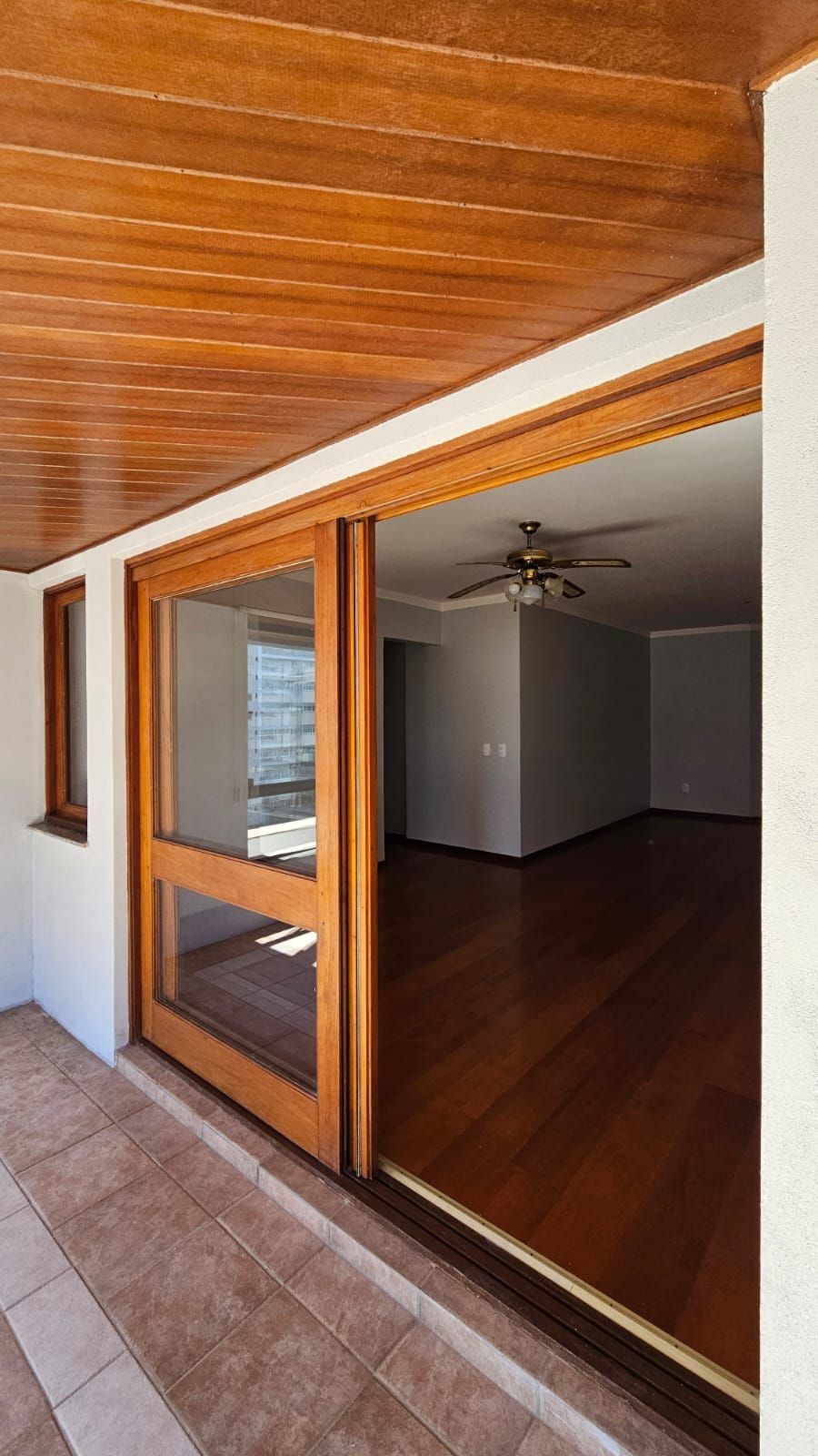 Apartamento à venda com 3 quartos, 130m² - Foto 11