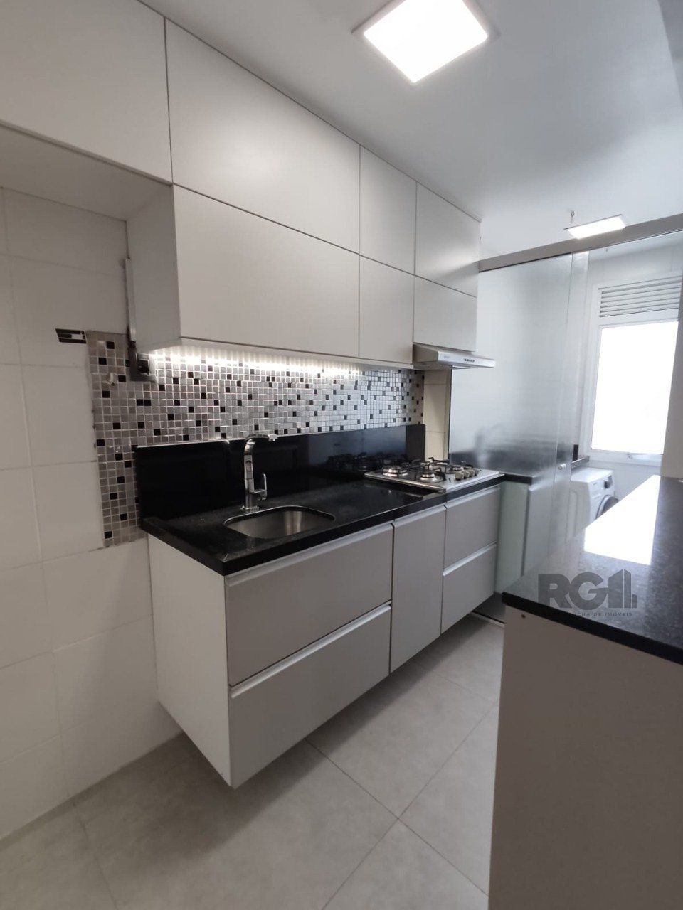 Apartamento à venda com 3 quartos, 75m² - Foto 6