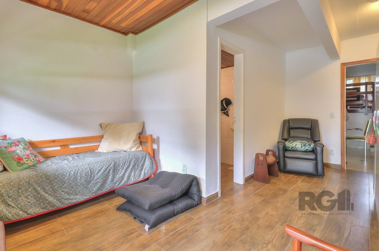 Casa à venda com 5 quartos, 232m² - Foto 42