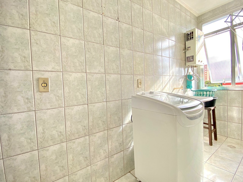 Apartamento à venda com 2 quartos, 67m² - Foto 13