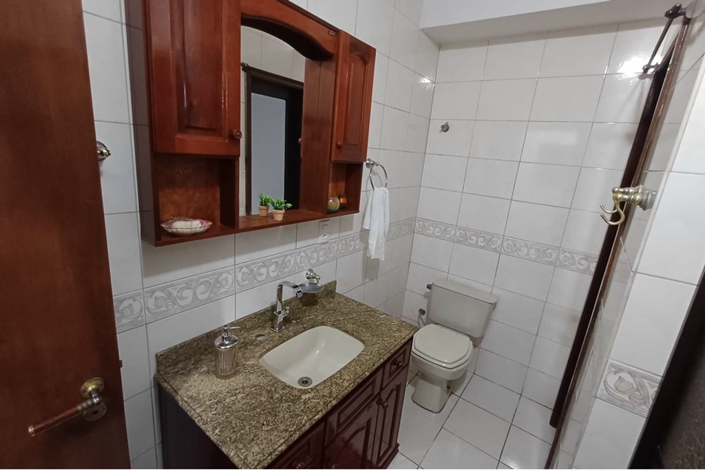 Casa à venda com 3 quartos, 318m² - Foto 33