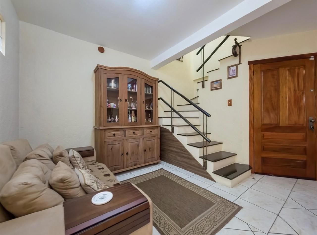 Casa de Condomínio Com 3 dorms sendo 1Suíte e 151 M² no Bairro Sétimo Céu/Poa