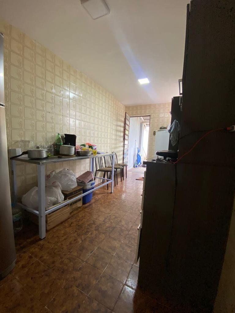 Casa à venda com 2 quartos, 67m² - Foto 12