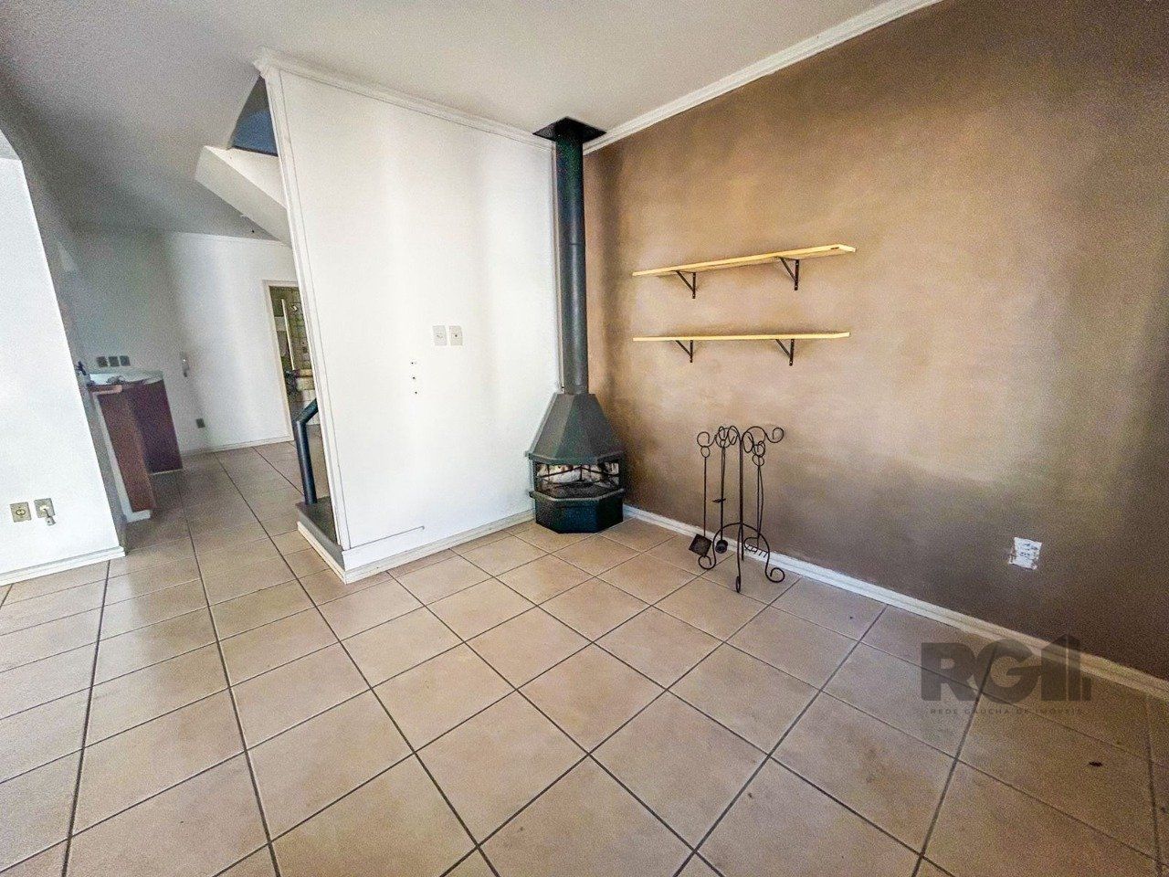 Casa de Condomínio à venda com 3 quartos, 253m² - Foto 4