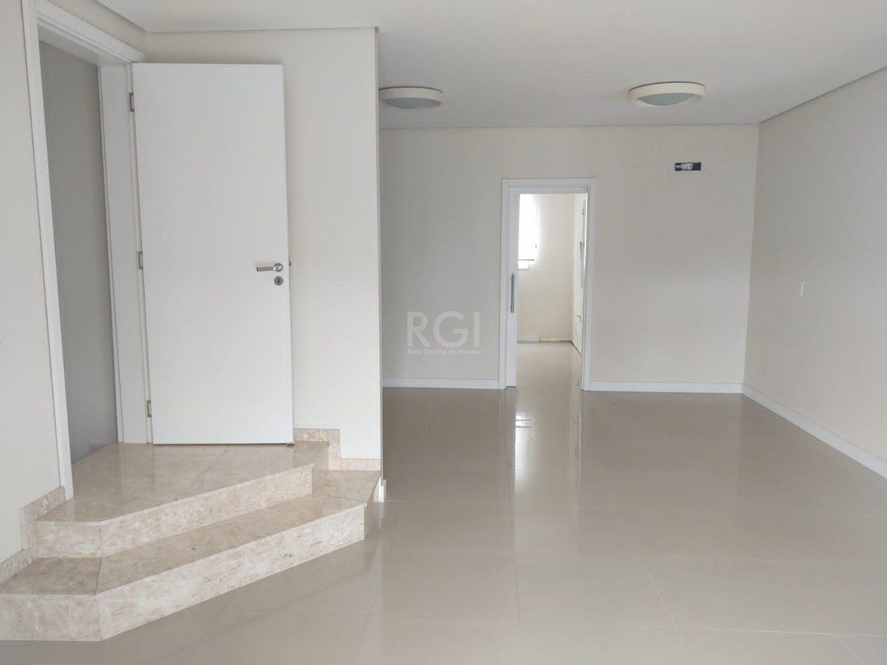 Apartamento à venda com 3 quartos, 163m² - Foto 2