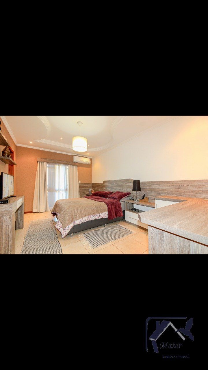 Casa à venda com 4 quartos, 159m² - Foto 12